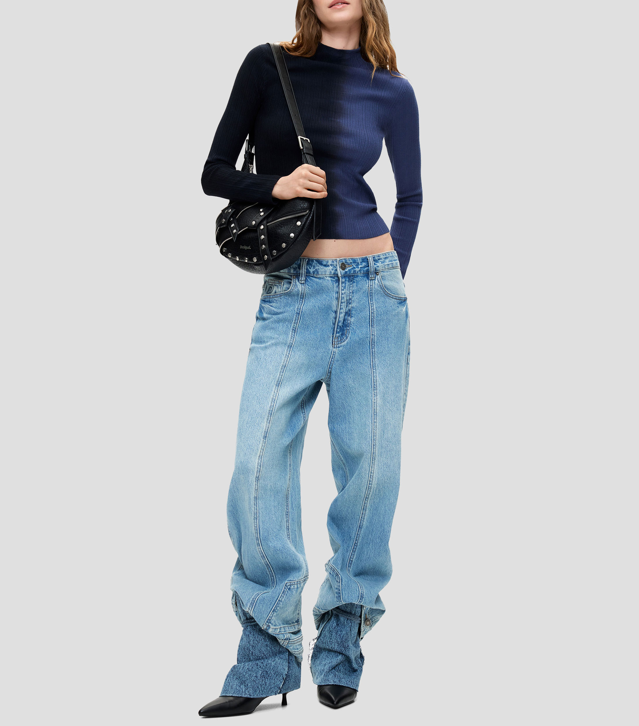 Suéter cuello alto liso Mujer